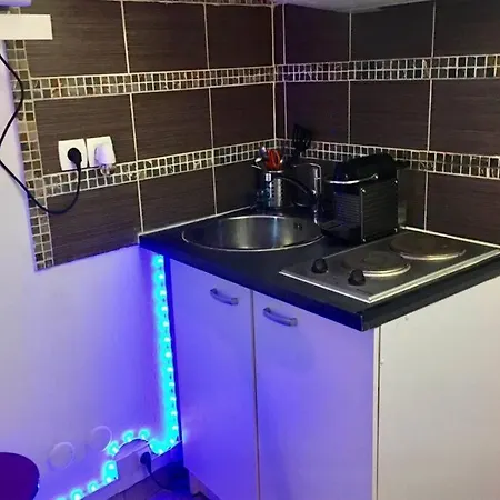 Studio Au Calme Centre Appartamento
